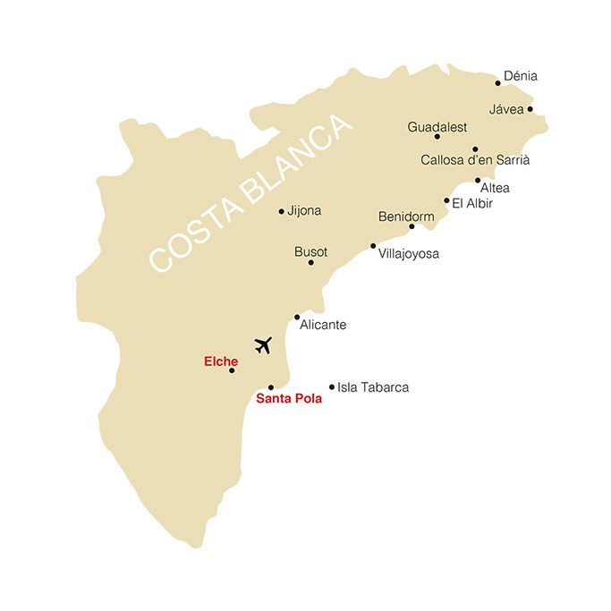 Vue du port depuis les remparts du Chateau Santa Barbara