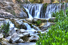 Vue du port depuis les remparts du Chateau Santa Barbara