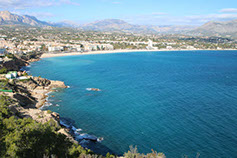 Vue du port depuis les remparts du Chateau Santa Barbara
